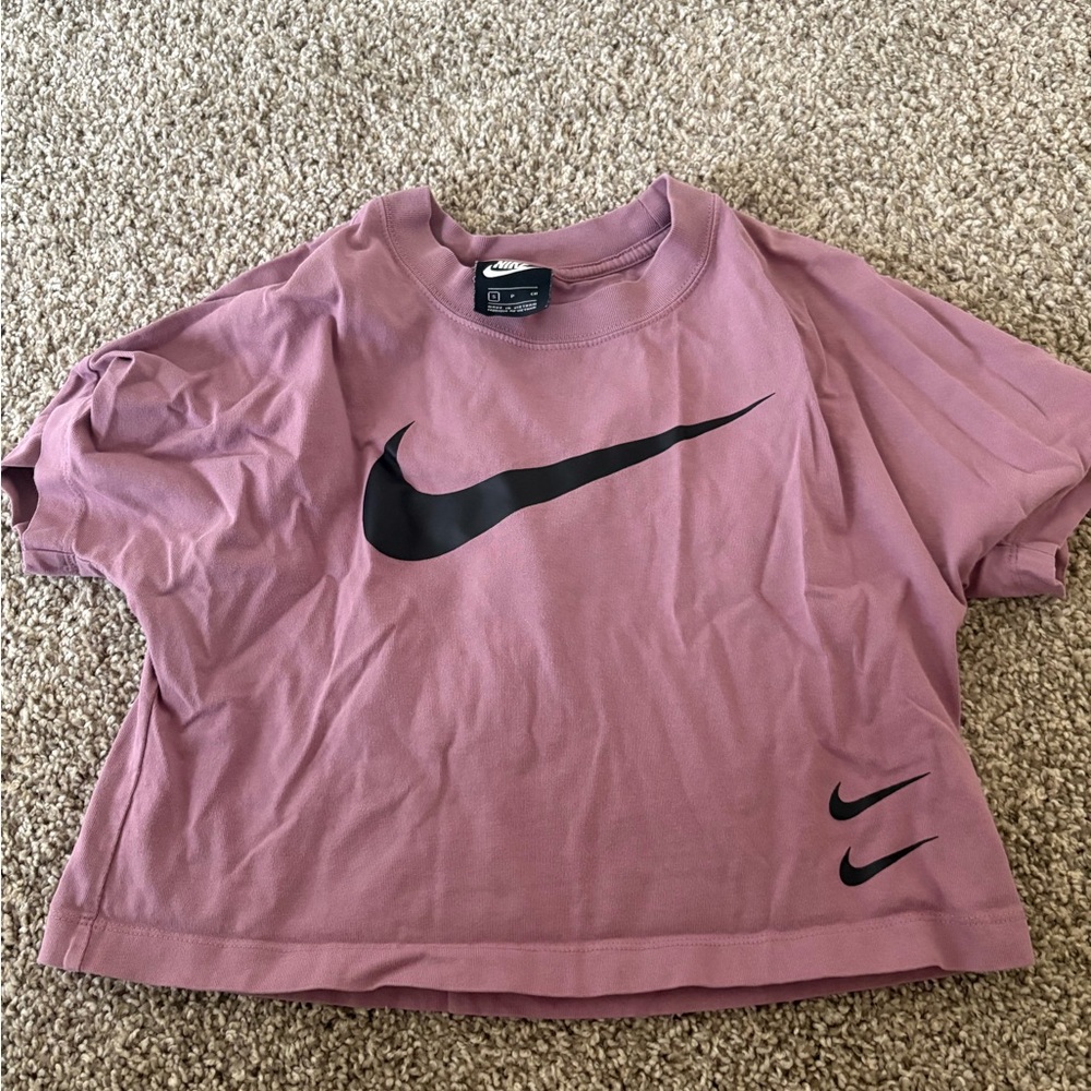 Nike Women's Mauve Short Sleeve Tee